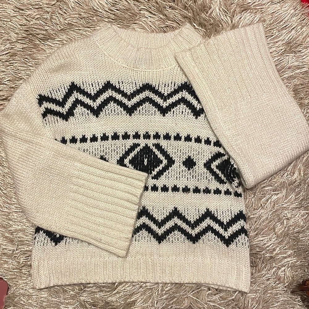 CLICHE Flare Sleeve Sweater‎ Size XS